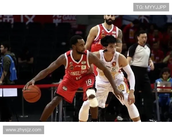 广州篮球队实力引发热议球迷对球队表现的不同看法与争论 广州篮球队实力引发热议球迷对球队表现的不同看法与争论