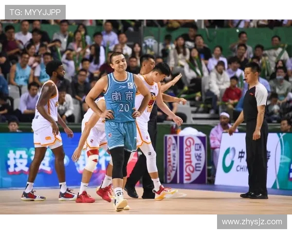 深圳篮球队在挑战赛中的节奏表现分析与点评探讨