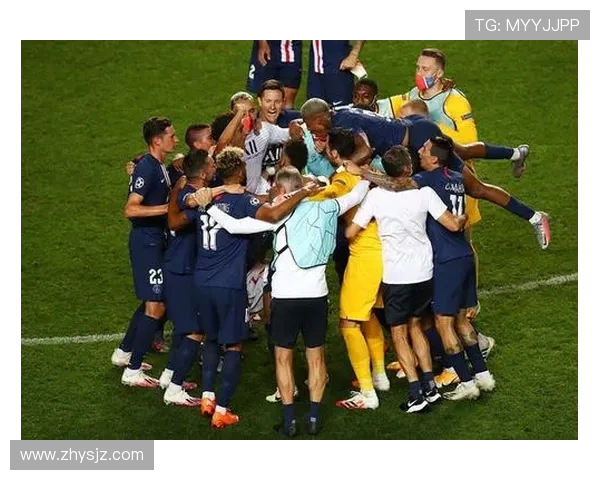 巴黎与拜仁激战正酣比赛结果揭晓引发球迷热议