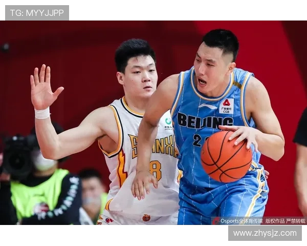 上海篮球队盯防策略分析及其在比赛中的成效与不足之处探讨